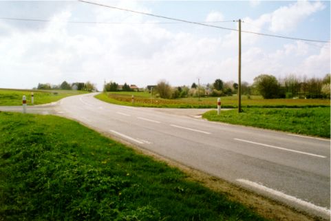 wing corner fricourt large.JPG (26905 bytes)